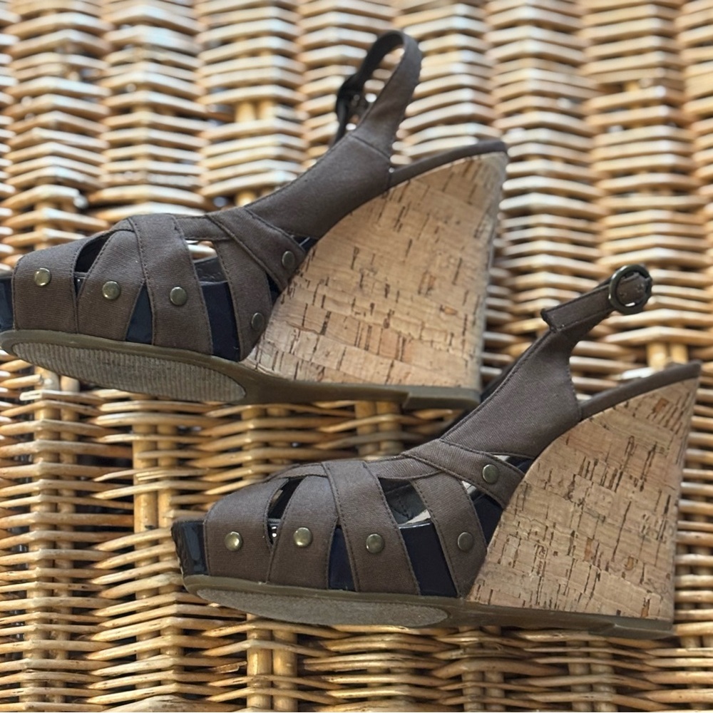 Steve Madden Brown Women's Cork Wedge Sandals size 6